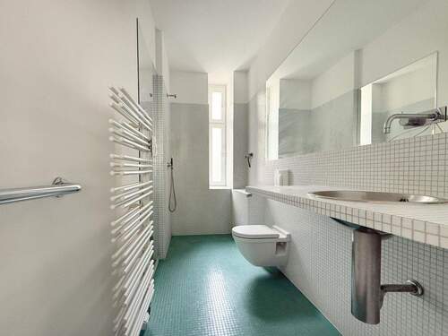 Duschbad - Etagenwohnung mit 111,00 m² in Berlin zum Kaufen