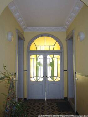 Treppenhaus - 2-Raumwohnung in Radebeul - 