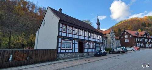 Vorderansicht - Gepflegtes Fachwerkhaus mit viel Platz für die Grossfamilie Mehrgenerationenhaus