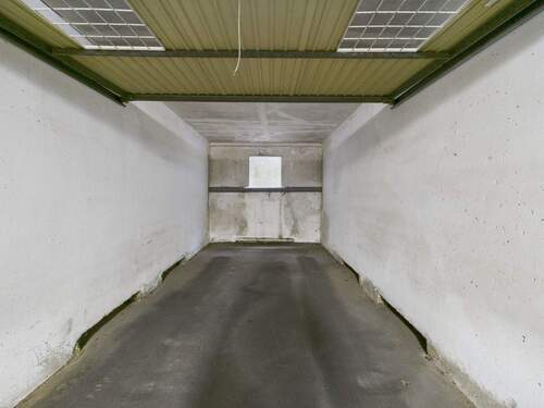 Tiefgaragenstellplatz - 