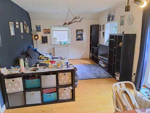 Wohn-/Esszimmer - 
