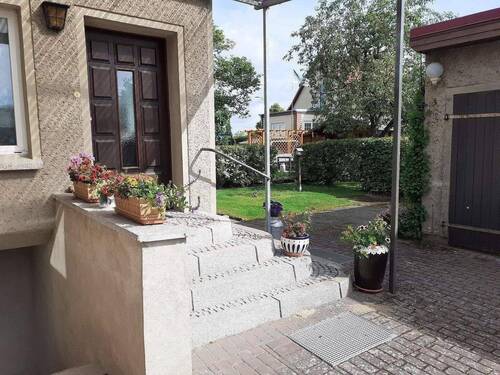 Treppe zum Hauseingang.jpg - 5 Zimmer Einfamilienhaus zum Kaufen in Anklam