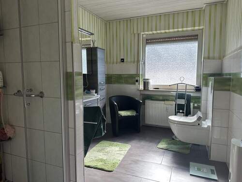 Badezimmer Erdgeschoss - 