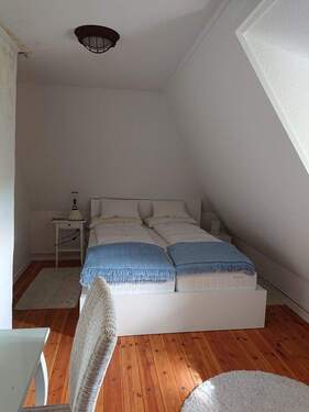 Schlafzimmer 2, DG - 