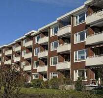 Helle 3-Zimmer-Wohnung mit zwei Balkonen und Tiefgaragenstellplatz in HH-Poppenbüttel - Hamburg