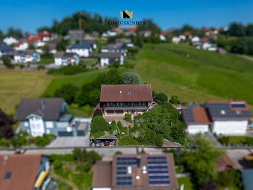 Luftbild 2 - 8 Zimmer Einfamilienhaus in Lauben