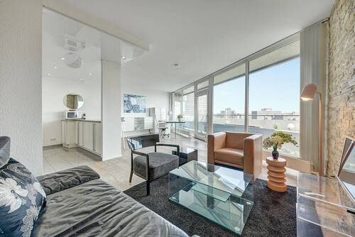 Wohnzimmer - 2 Zimmer Etagenwohnung zum Kaufen in Düsseldorf