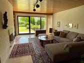 Wohnzimmer - 5 Zimmer Einfamilienhaus zum Kaufen in Bergrheinfeld