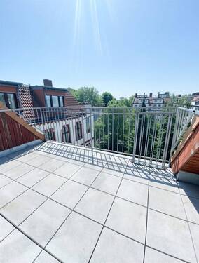 Dachterrasse - Seltene Gelegenheit-Dachgeschosswohnung mit Dachterrasse in ruhiger Innenhoflage - sofort bezugsfrei
