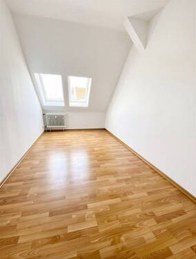 Zimmer 2 - 