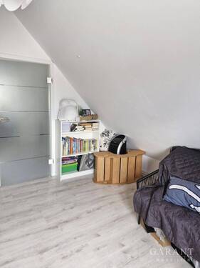 Zimmer 2 - 