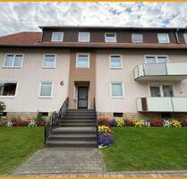 KOMFORTABLE ERDGESCHOSSWOHNUNG MIT BALKON - ZENTRALE LAGE IN ALSFELD!