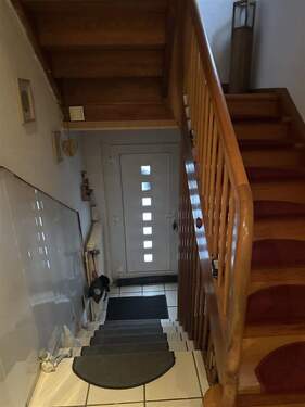 Hausflur - Einfamilienhaus mit 102,00 m&sup2; in Idar-Oberstein zum Kaufen