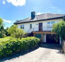 Einfamilienhaus im Bungalowstil mit repräsentativem Garten - Poseritz