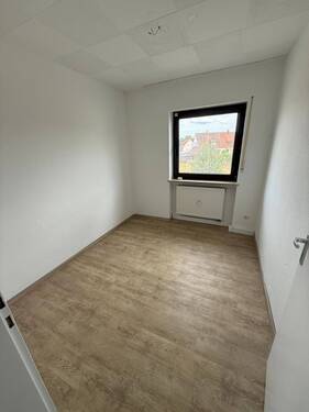  halbes Zimmer)
