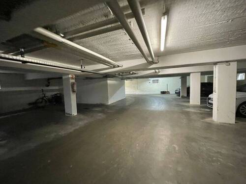 Tiefgarage - 