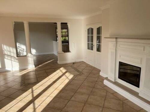 Wohnzimmer - Blick zur Küche - 