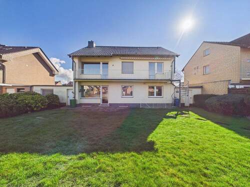 Rückansicht - 5 Zimmer Einfamilienhaus in Bedburg