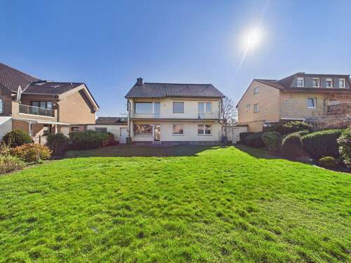 Garten - Einfamilienhaus mit 136,80 m&sup2; in Bedburg zum Kaufen