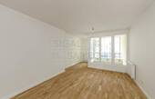 Wohnzimmer - Musterwohnung - 2 Zimmer Etagenwohnung zum Kaufen in Berlin