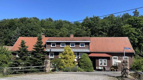 Ansicht - Ehemalige Pension mit Gaststube