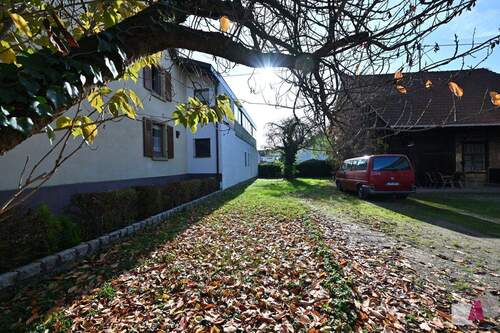 Blick von der Straße - Grundstück zum Kaufen in Eimeldingen