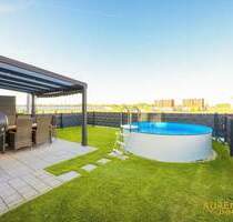 Neuwertige Doppelhaushälfte in moderner - KfW-40-Effizienzhaus mit Vollausstattung - Geiselhöring