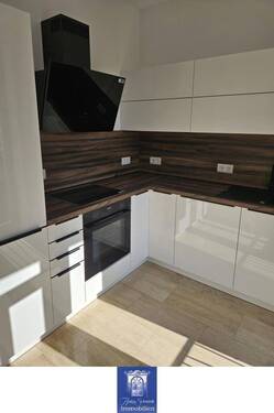 EBK - Etagenwohnung mit 86,60 m² in Dresden zur Miete