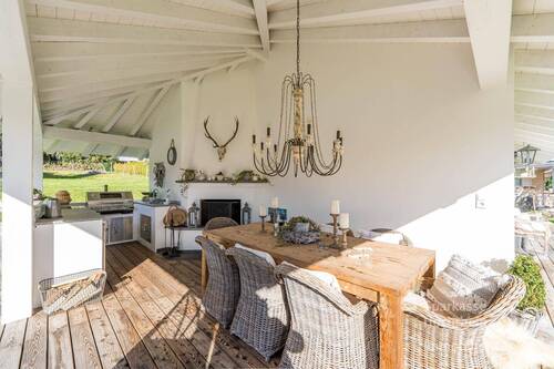 Sitzplatz mit Küche - 