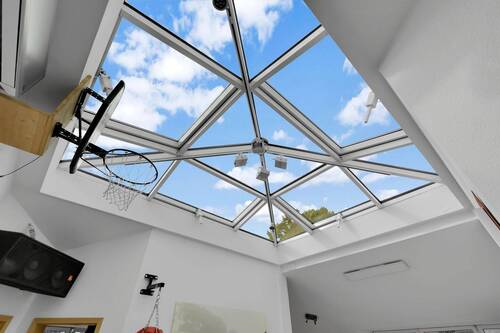 Glaskuppel - 4 Zimmer Etagenwohnung zur Miete in Berlin