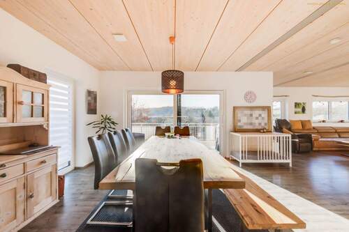 Essbereich im EG - 6 Zimmer Einfamilienhaus in Scheer