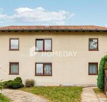 Attraktives Zweifamilienhaus mit 8 Zimmern, EBK und Garage in ruhiger Lage von Nürnberg