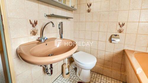 1. OG Badezimmer 2 - 