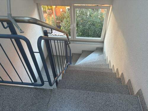 Treppenhaus - 3 Zimmer Etagenwohnung zum Kaufen in Dettenhausen