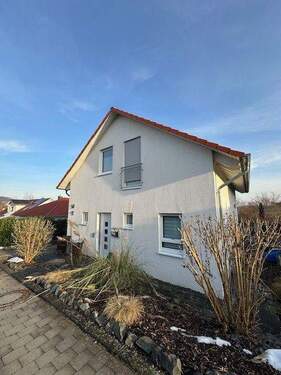 Vorderansicht - 4 Zimmer Mehrfamilienhaus, Wohnhaus zum Kaufen in Northeim