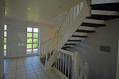 Diele - 8 Zimmer Einfamilienhaus zum Kaufen in Nettetal