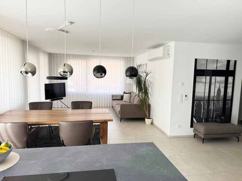 Wohnbereich - 4 Zimmer Etagenwohnung in Stuttgart