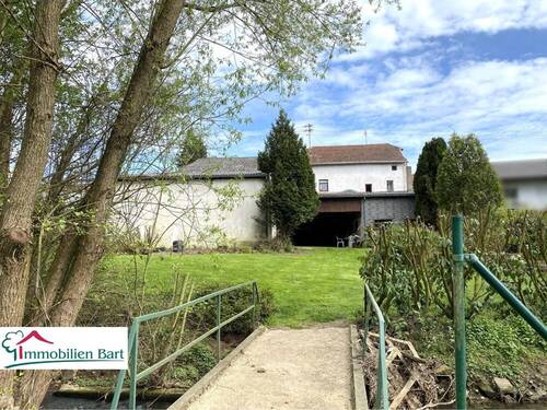 Rückansicht - 8 Zimmer Einfamilienhaus in Perl / Oberleuken