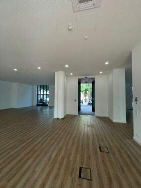 Schreibtischplätze 1 - 