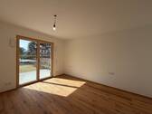 Schlafzimmer mit Gartenzugang
- 