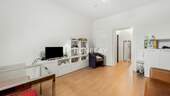 Wohnzimmer 2 - Vollständig modernisierte Altbauwohnung mit Terrasse in bester Lage von Düsseldorf-Eller