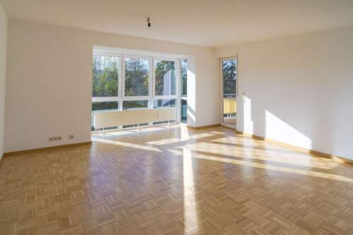 Wohnzimmer.jpg - 4 Zimmer Etagenwohnung zum Kaufen in Konz