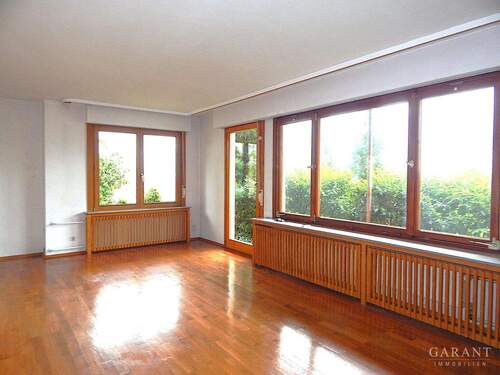 Wohnzimmer EG - 1 Zimmer Mehrfamilienhaus, Wohnhaus zum Kaufen in Neckartenzlingen