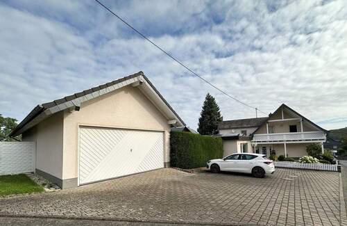 Außenansicht - Einfamilienhaus mit 220,00 m&sup2; in Utzenhain zum Kaufen