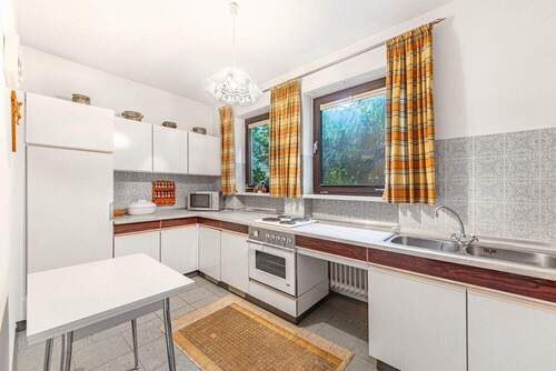 Küche - 7 Zimmer Doppelhaushälfte in Augsburg