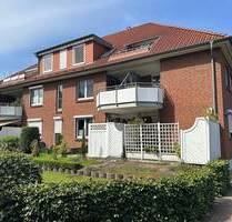 Moderne & helle 2 Zimmer DG-Wohnung mit Loggia - Kölln-Reisiek
