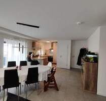 3 ZKB-Dachgeschosswohnung im 2.OG (Dachgeschoss) Fußbodenheizung Balkon Einbauküche Stellplatz Kellerraum - Konz
