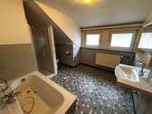 1. OG Badezimmer - 