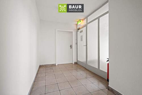 Flur im Treppenhaus - 