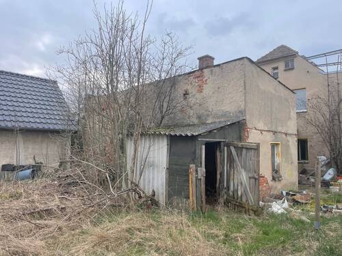 Nebengebäude - 6 Zimmer Einfamilienhaus in Koßdorf